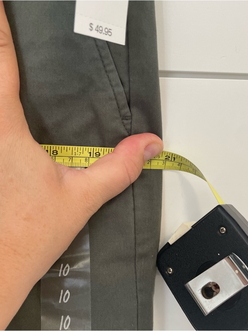Women’s Olive Green Cropped Casual Chino Pants - Picture 10 of 13